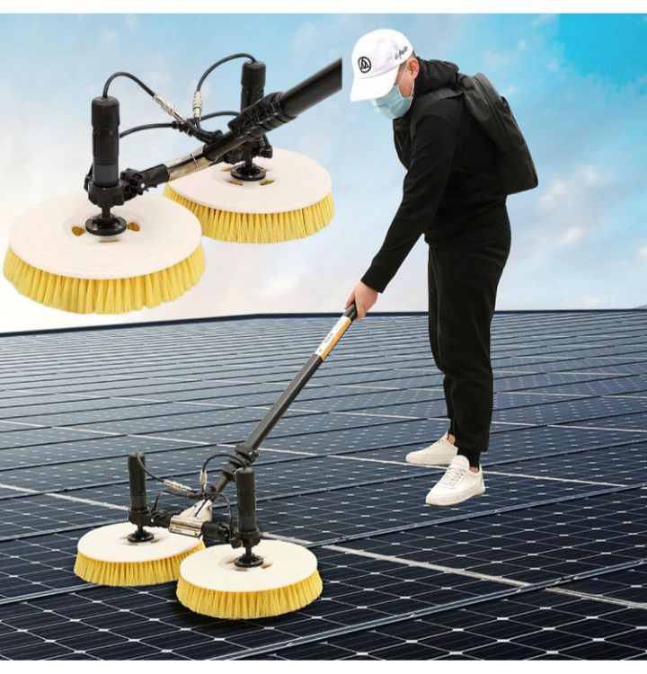 Equipo de limpieza de paneles solares